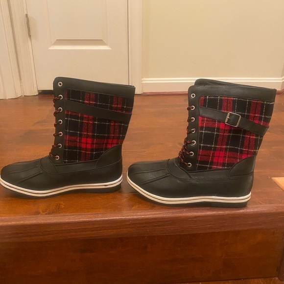 Winter Boot - Picture 2 of 6